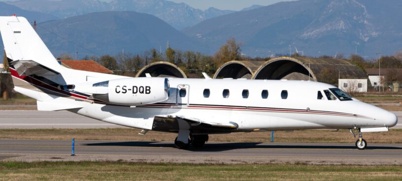 super-light-jet-banner-Citation XLS Ein Super Light Privatjet befindet sich auf der Landebahn